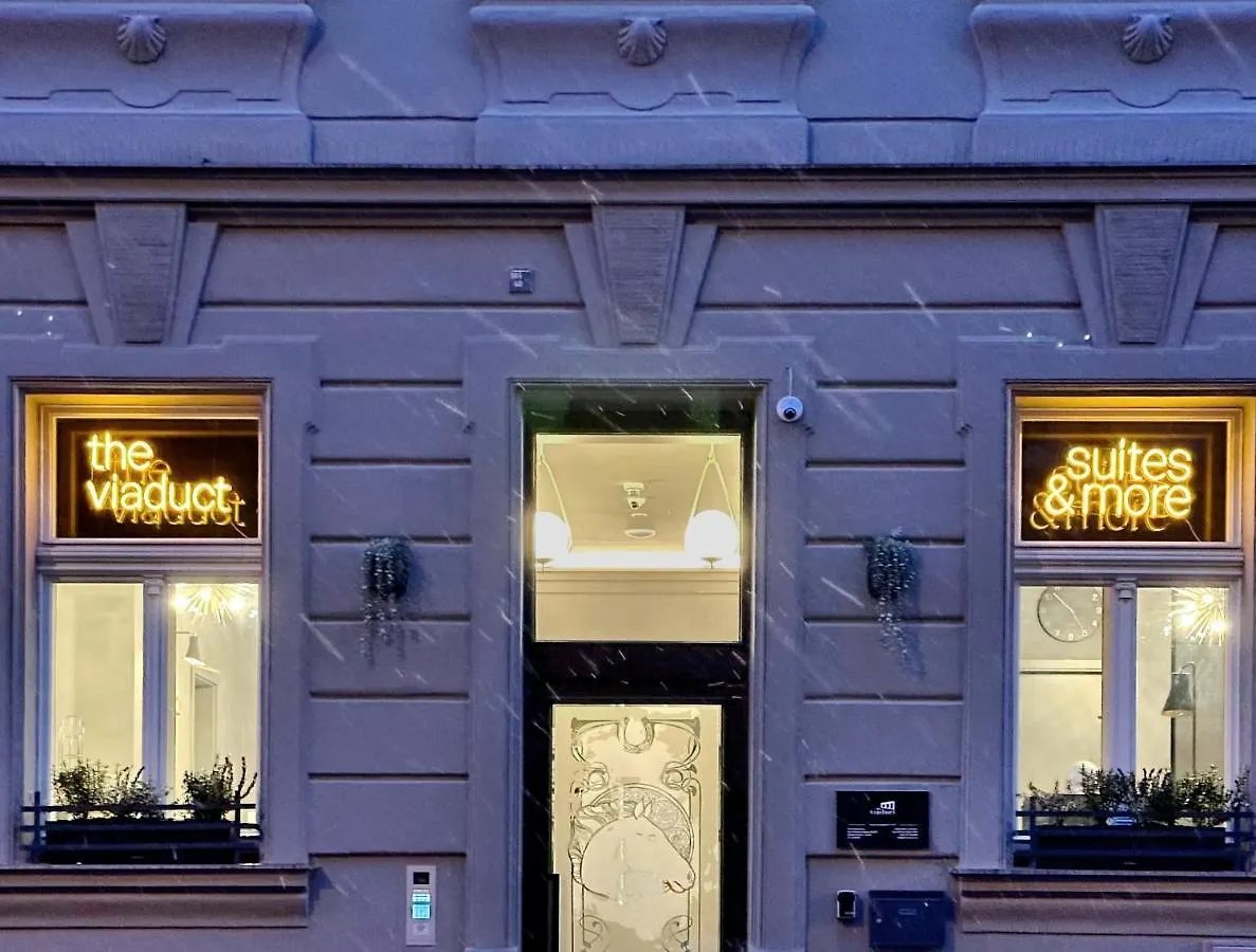 The Viaduct - Suites & More Prague 4*,