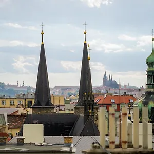 4* Szálloda Rooftop Planet
