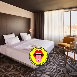 4* Szálloda Mama Shelter