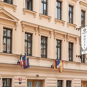 Augustus Et Otto Otel