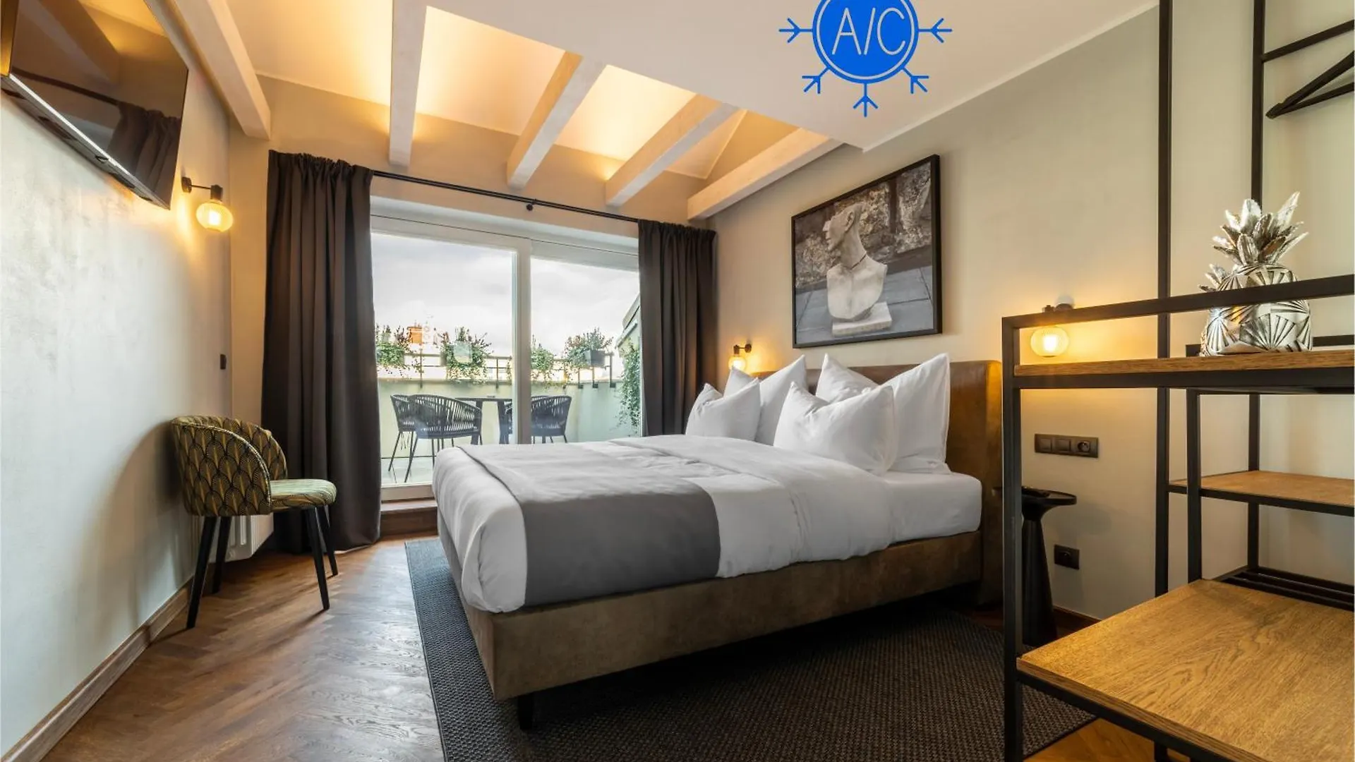 The Viaduct - Suites & More Praha